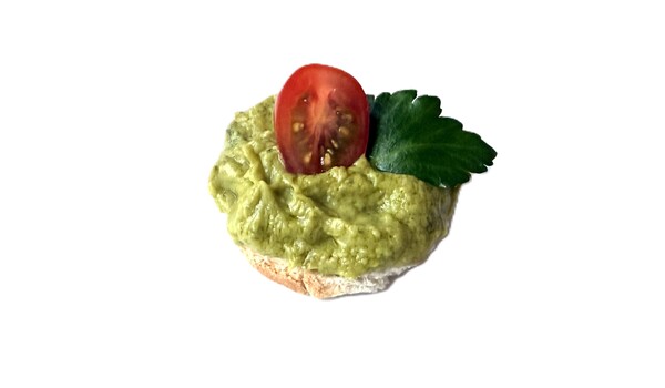 Chlebová kanapka luxus s avokádovým guacamole a cherry rajčátkem